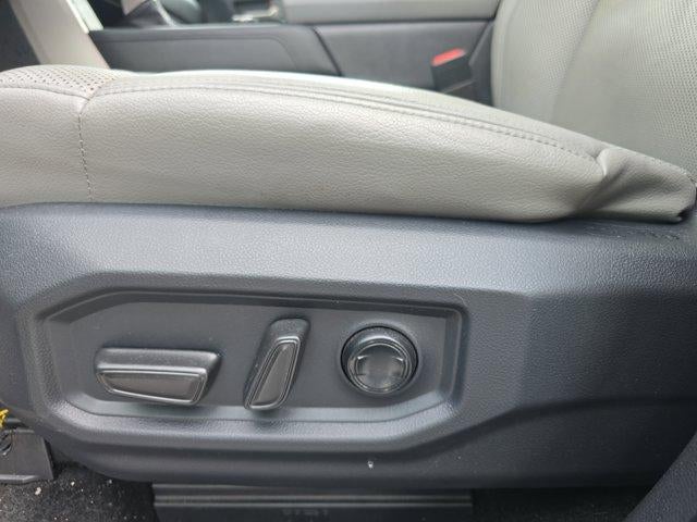 2022 Toyota Tundra 4WD 4WD Limited CrewMax 5.5' Bed (Natl)