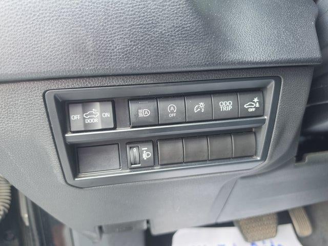 2023 Toyota Tundra 4WD 4WD SR5 CrewMax 5.5' Bed (SE)