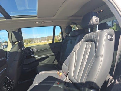 2026 BMW X7 xDrive40i Sports Activity Vehicle