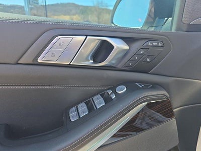 2026 BMW X7 xDrive40i Sports Activity Vehicle