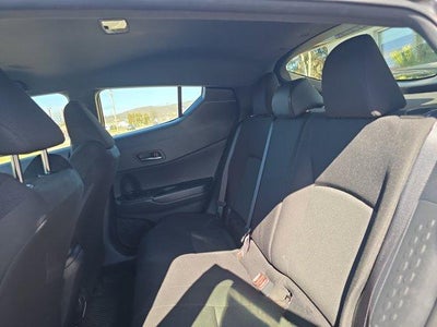 2018 Toyota C-HR XLE Premium FWD (Natl)