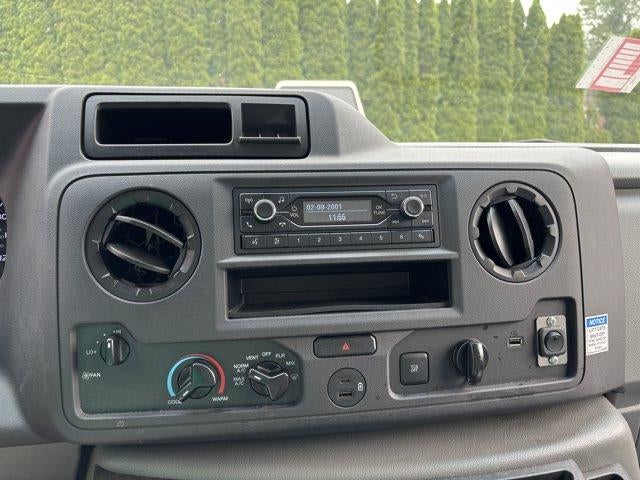 2024 Ford E-Series Cutaway E-350 SRW 138" WB