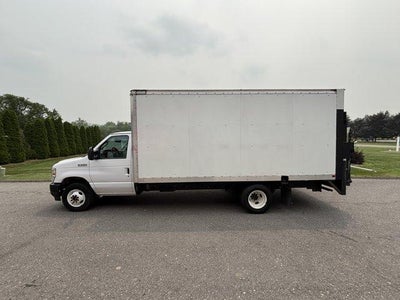 2024 Ford E-Series Cutaway E-350 SRW 138" WB