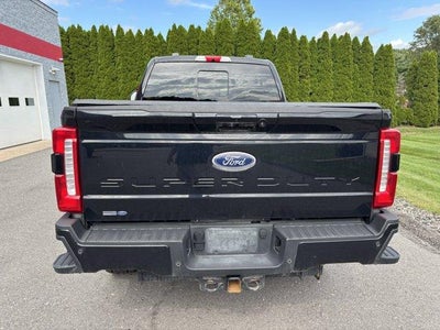 2024 Ford Super Duty F-250 SRW LARIAT 4WD Crew Cab 6.75' Box