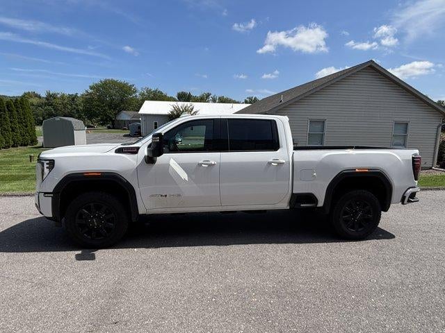2025 GMC Sierra 2500 HD Crew Cab Standard Box 4-Wheel Drive AT4