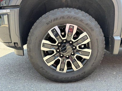 2025 GMC Sierra 3500HD Crew Cab Standard Box 4-Wheel Drive Denali Ultimate