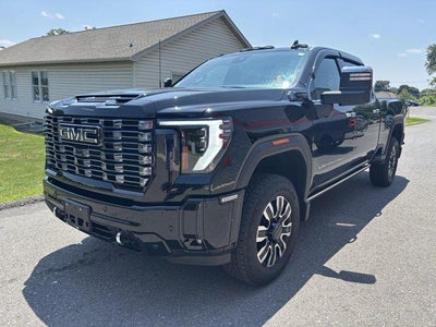 2025 GMC Sierra 3500HD Crew Cab Standard Box 4-Wheel Drive Denali Ultimate