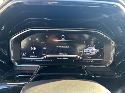 2025 GMC Sierra 1500 Crew Cab Short Box 4-Wheel Drive SLT