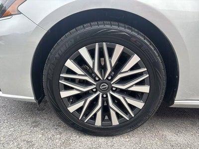 2024 Nissan Altima 2.5 SV Sedan