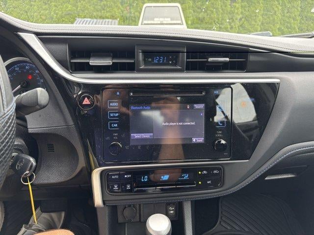 2018 Toyota Corolla SE CVT (Natl)
