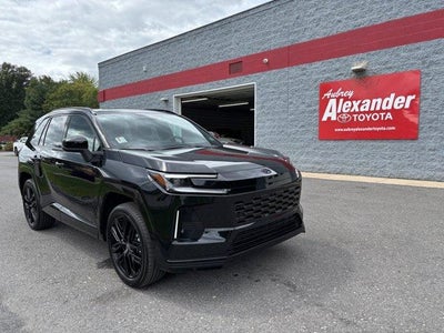 2026 Toyota RAV4 XSE AWD (Natl)