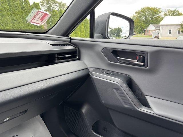 2026 Toyota RAV4 XSE AWD (Natl)