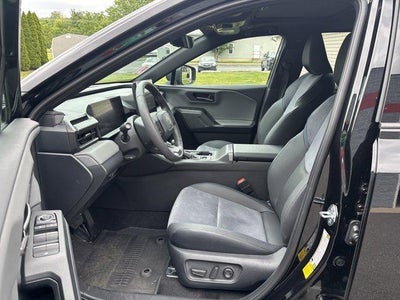 2026 Toyota RAV4 XSE AWD (Natl)