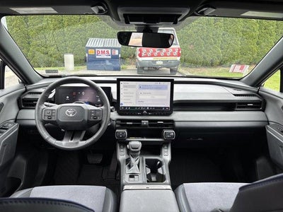 2026 Toyota RAV4 XSE AWD (Natl)