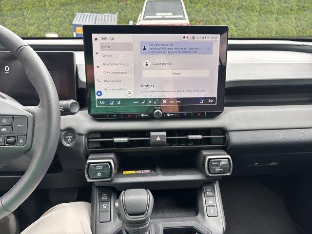 2026 Toyota RAV4 XSE AWD (Natl)