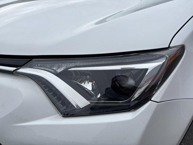 2016 Toyota RAV4 AWD 4dr LE (Natl)