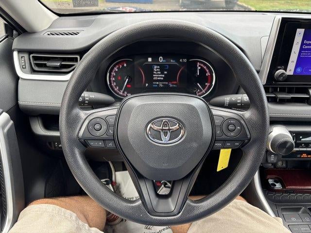 2025 Toyota RAV4 LE AWD (Natl)