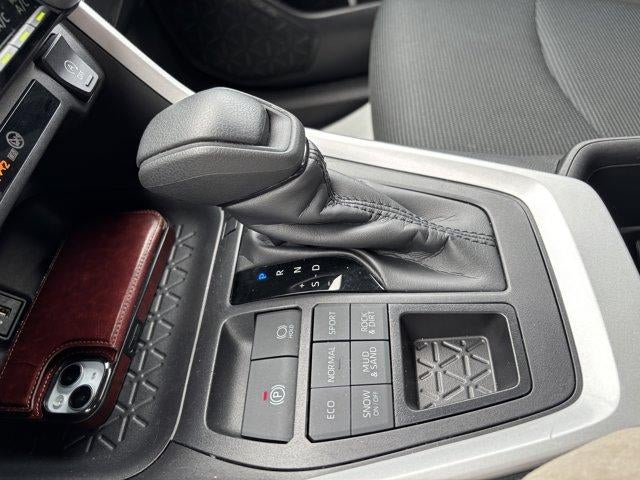 2025 Toyota RAV4 LE AWD (Natl)