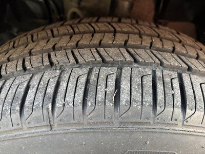 2019 Toyota RAV4 LE AWD (Natl)