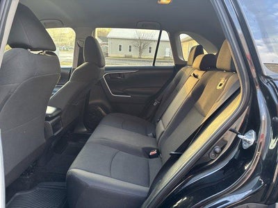 2019 Toyota RAV4 LE AWD (Natl)