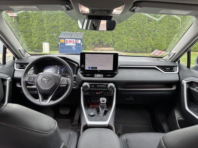 2025 Toyota RAV4 Limited AWD (GS)