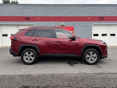 2025 Toyota RAV4 XLE AWD (Natl)