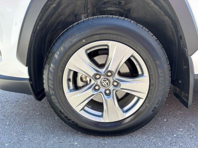 2025 Toyota RAV4 XLE AWD (Natl)