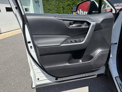 2025 Toyota RAV4 XLE AWD (Natl)