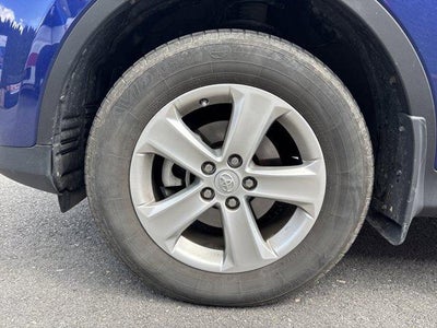 2014 Toyota RAV4 AWD 4dr XLE (Natl)