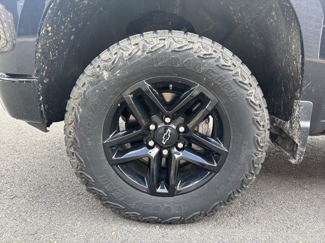 2024 Chevrolet Silverado 1500 Crew Cab Standard Box 4-Wheel Drive LT Trail Boss