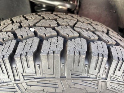 2023 Toyota Tacoma 4WD 4WD SR Double Cab 5' Bed V6 AT (GS)