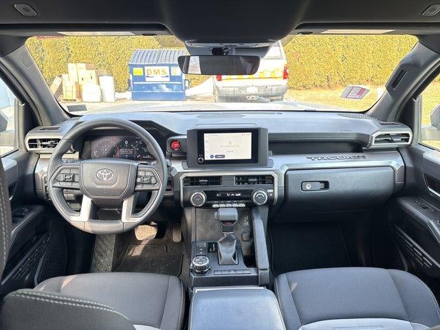 2025 Toyota Tacoma 4WD 4WD SR Double Cab 5' Bed MT (Natl)