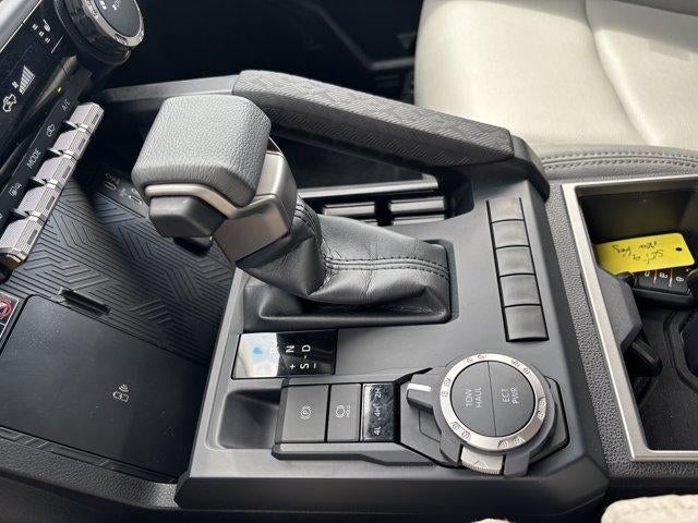 2024 Toyota Tacoma 4WD 4WD SR5 Double Cab 5' Bed AT (GS)