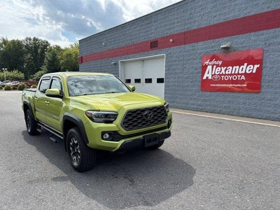 2023 Toyota Tacoma 4WD 4WD TRD Off Road Double Cab 5' Bed V6 AT (Natl)