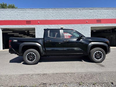2024 Toyota Tacoma 4WD 4WD TRD Off Road Double Cab 5' Bed AT (Natl)