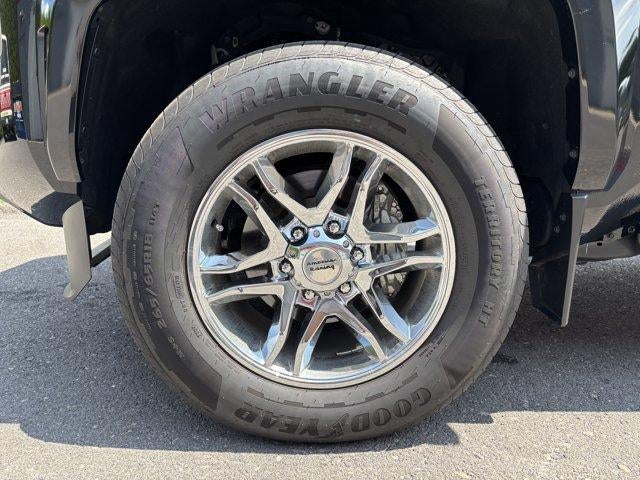 2026 Toyota Tacoma 4WD 4WD Limited Hybrid Double Cab 5' Bed AT (Natl)