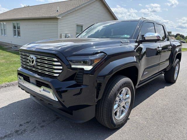 2026 Toyota Tacoma 4WD 4WD Limited Hybrid Double Cab 5' Bed AT (Natl)