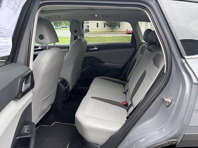 2023 Volkswagen Taos SE 4MOTION *Ltd Avail*