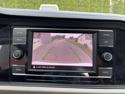 2024 Volkswagen Jetta SE Auto