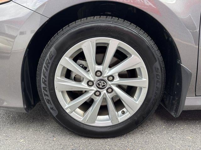 2024 Toyota Camry LE Auto (SE)