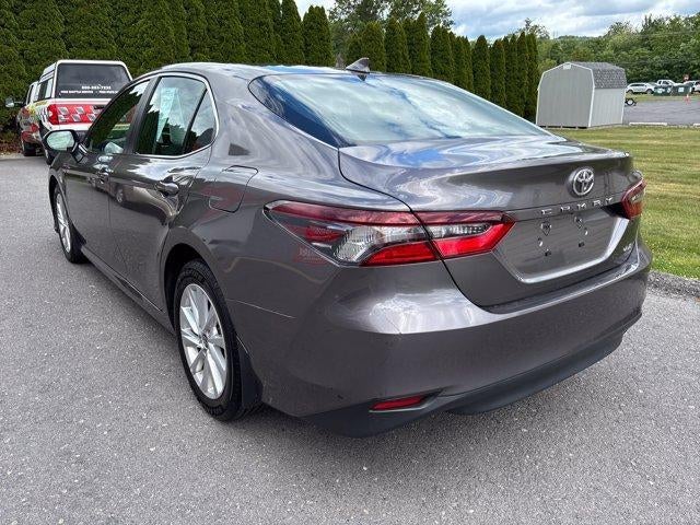 2024 Toyota Camry LE Auto (SE)