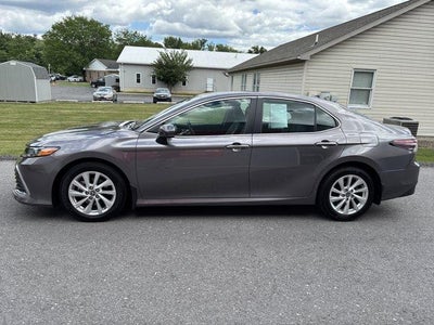 2024 Toyota Camry LE Auto (SE)