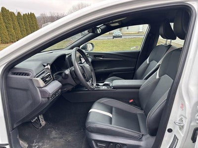 2025 Toyota Camry LE (SE)