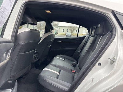 2025 Toyota Camry LE (SE)