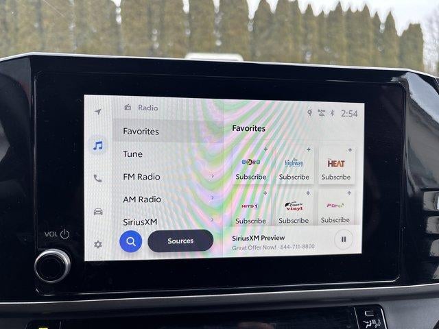 2025 Toyota Camry LE (SE)