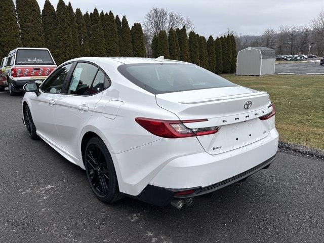2025 Toyota Camry LE (SE)