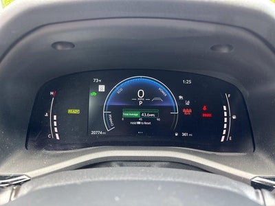 2025 Toyota Camry LE (SE)