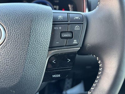 2025 Toyota Camry SE (SE)