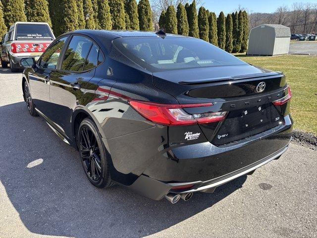 2025 Toyota Camry SE (SE)