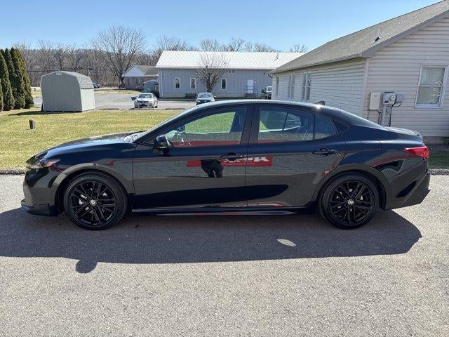 2025 Toyota Camry SE (SE)